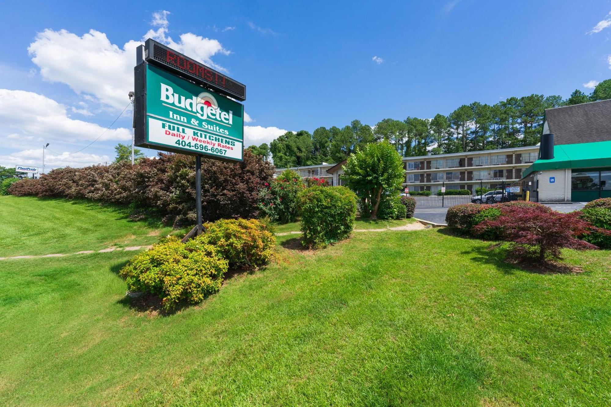 Budgetel Inn And Suites Lodge West Exterior foto