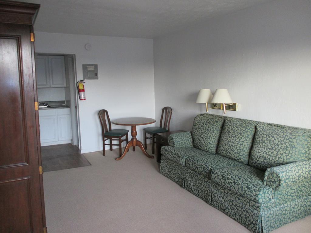 Budgetel Inn And Suites Lodge West Cameră foto